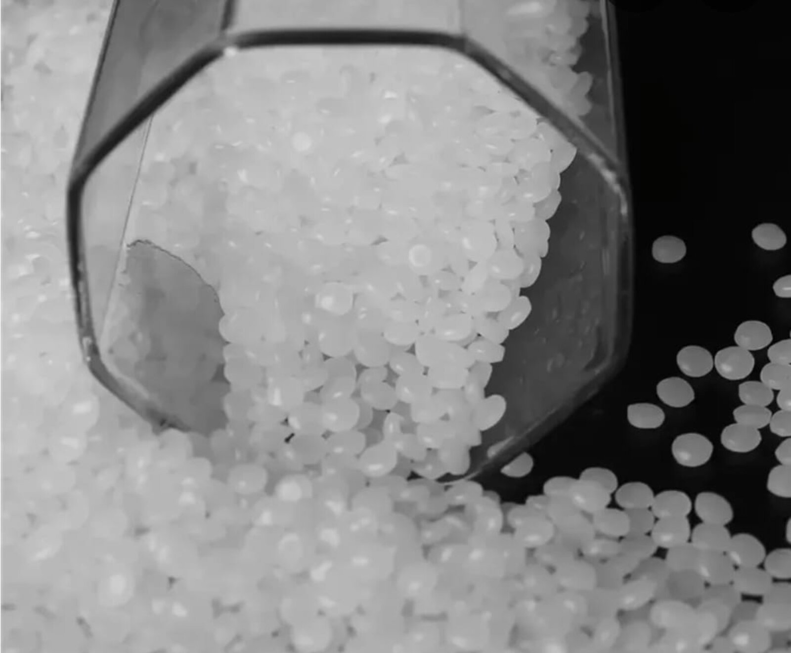 Virgin polymer pellets